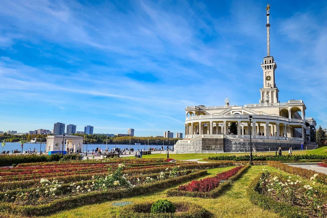 Места для свадебной прогулки Москва. Свадебное фото и видео Москва Кристина Музыка