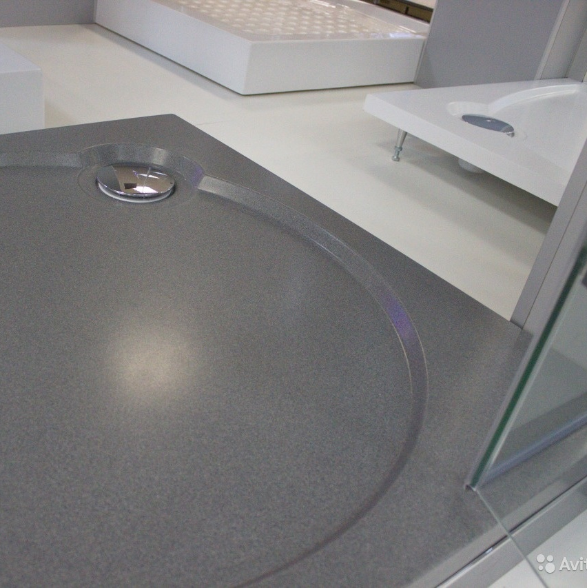 Серый поддон для душа