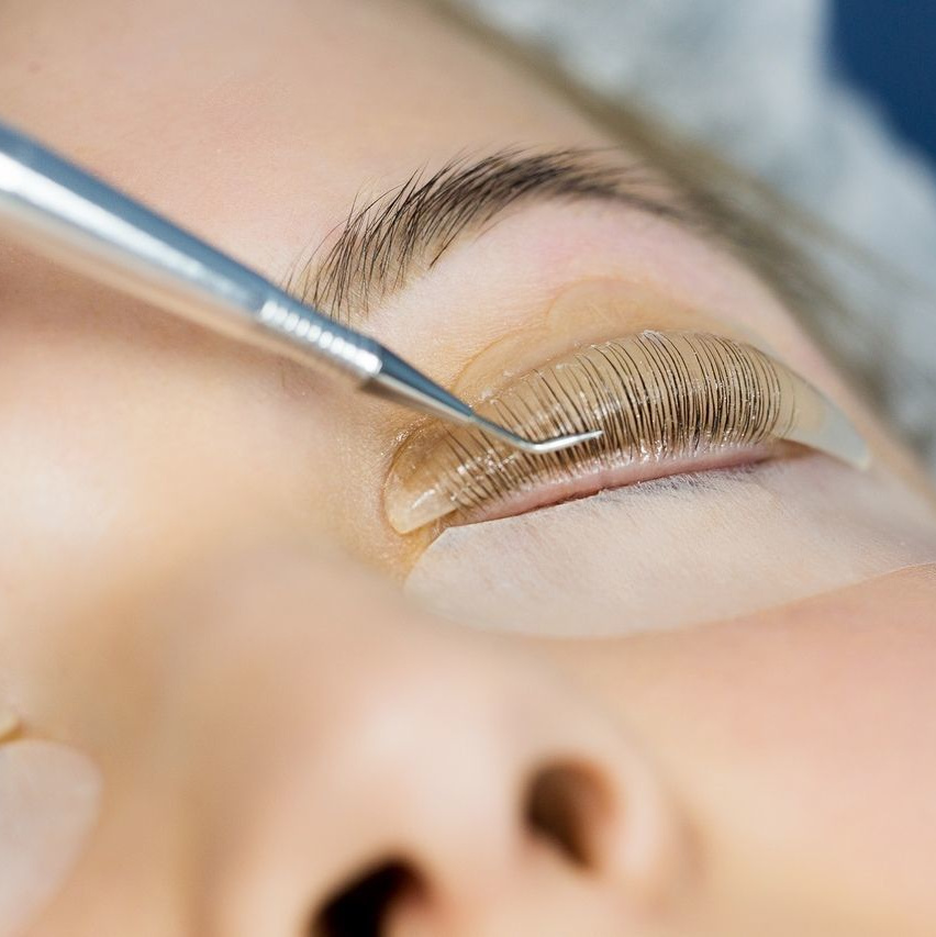 Что такое ламинирование ресниц? Это способ сделать ваши ресници послуш. Парикмахер-стилист-колорист Соколова Ольга г. Дзержинск