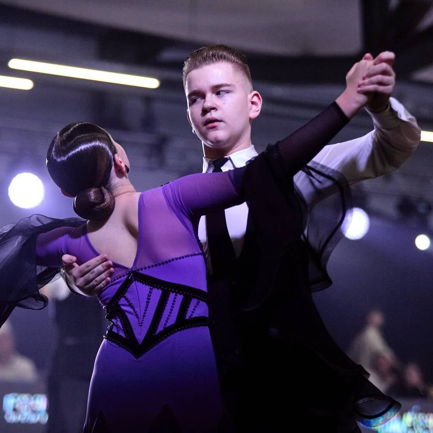 Lumo — всё о мире бальных танцев