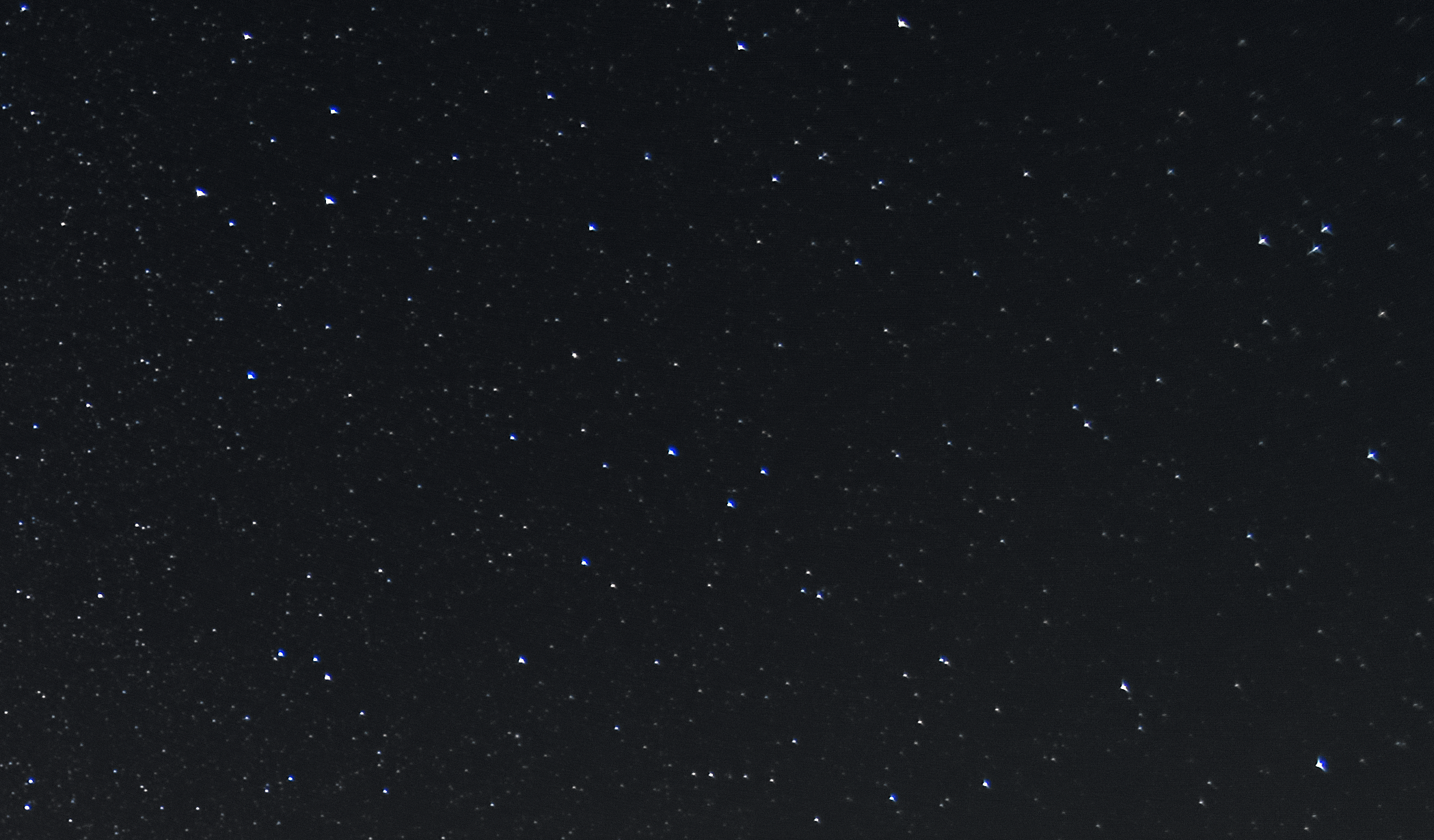 Сравнение объективов 7artisans 7,5/f2.8 и TTArtisan 7,5/f2.0. Фотограф Константин Шамин