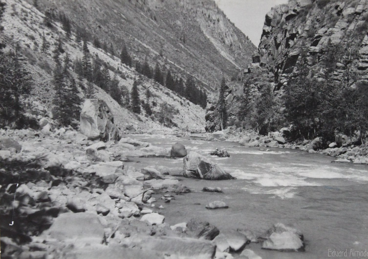 Урсул (1974). Фотограф Эдуард Алмадаков