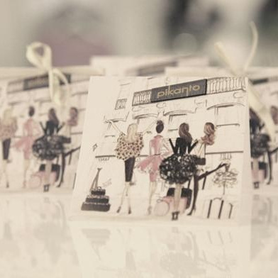 Подарочный сертификат на женскую одежду в стиле интеллектуальный минимализм. PIKANTO — бренд женской одежды