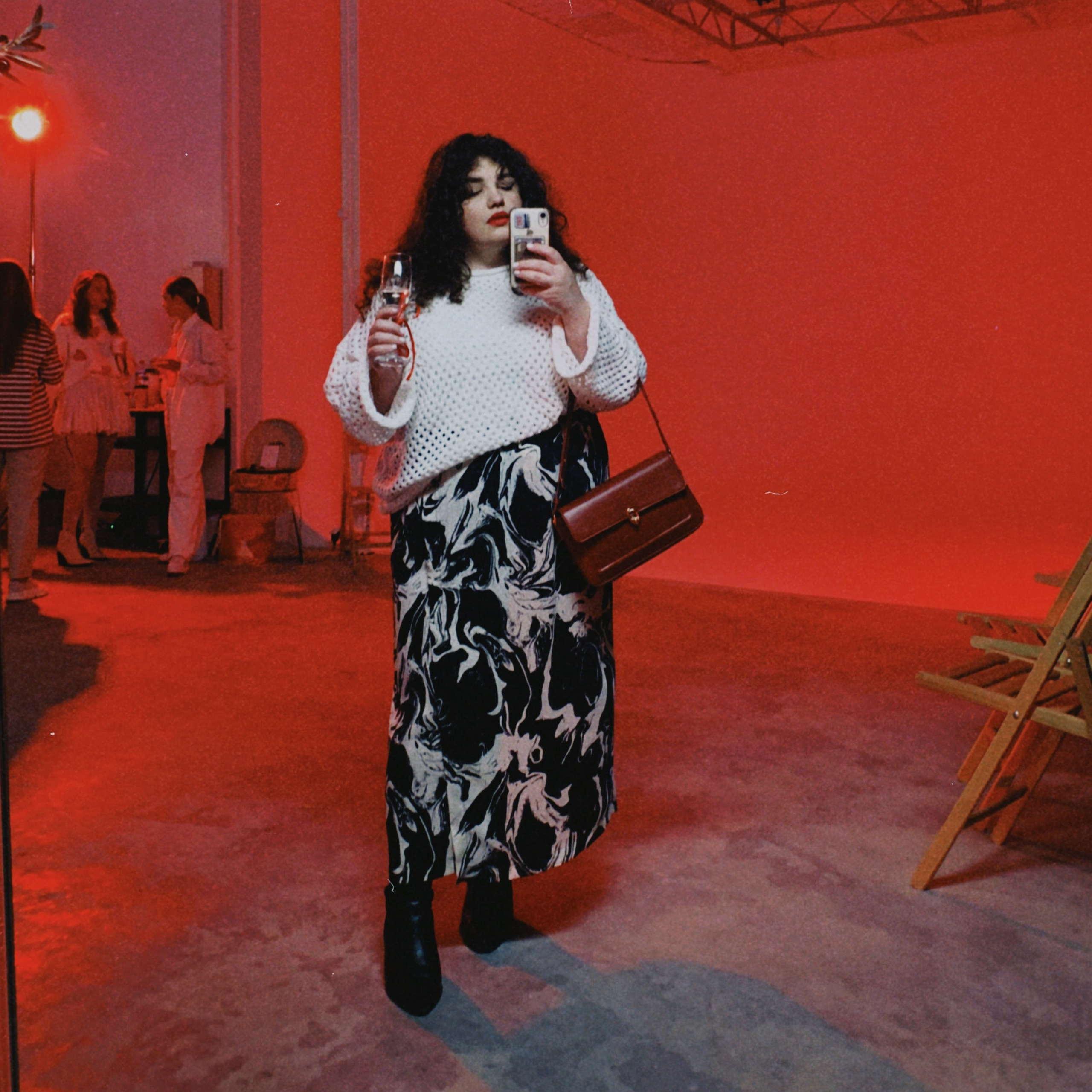 Контакты. Портретный фотограф в Туле Полина Форест