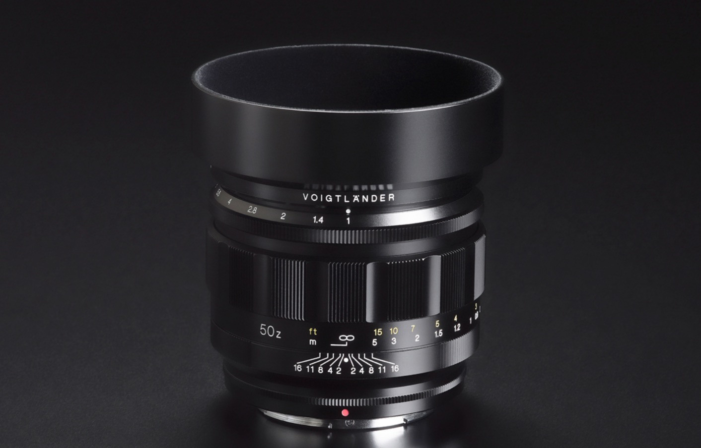 Асферический объектив Cosina Voigtlander 50 mm F1. Фотограф — видеограф в Москве Дмитрий Менделеев