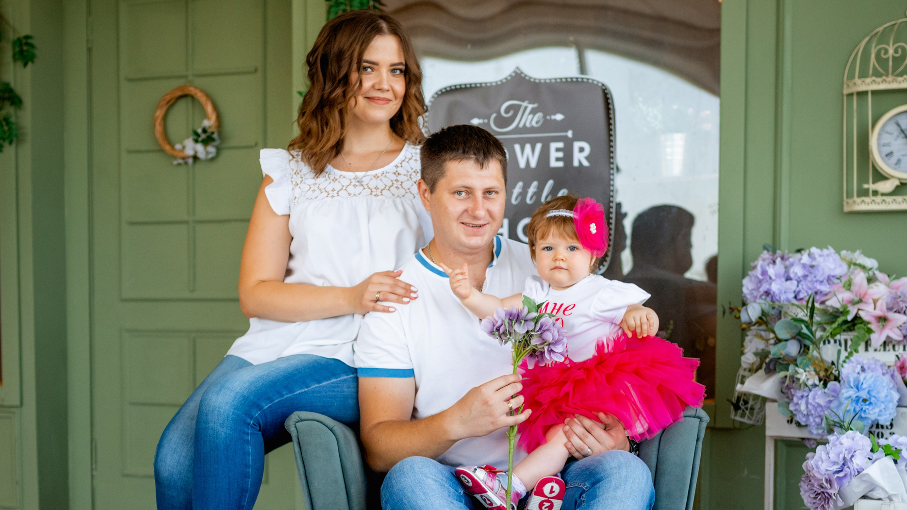 Семейная фотосессии в студии в Ростове на Дону: запечатлейте моменты счастья!