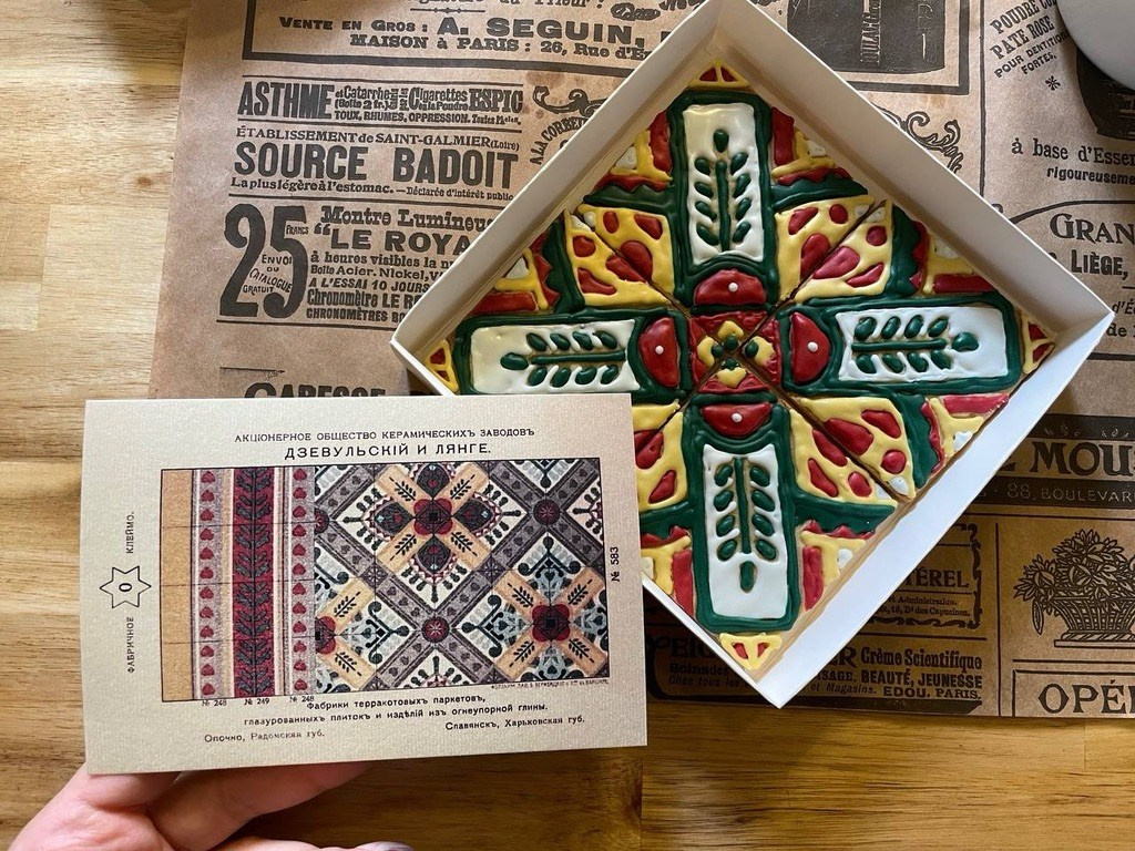 Форма для печенья № 5. Метлахская плитка парадных Санкт-Петербурга