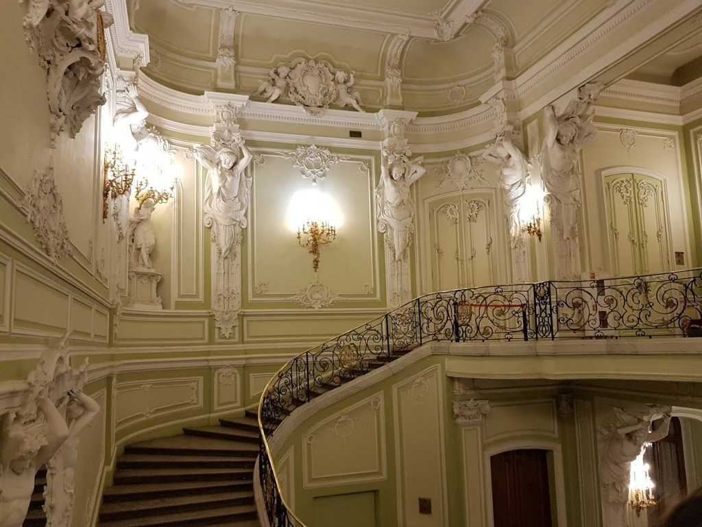 Закрытые места для свадебной фотосессии в СПБ. Фотограф в Санкт Петербурге Лара Великова