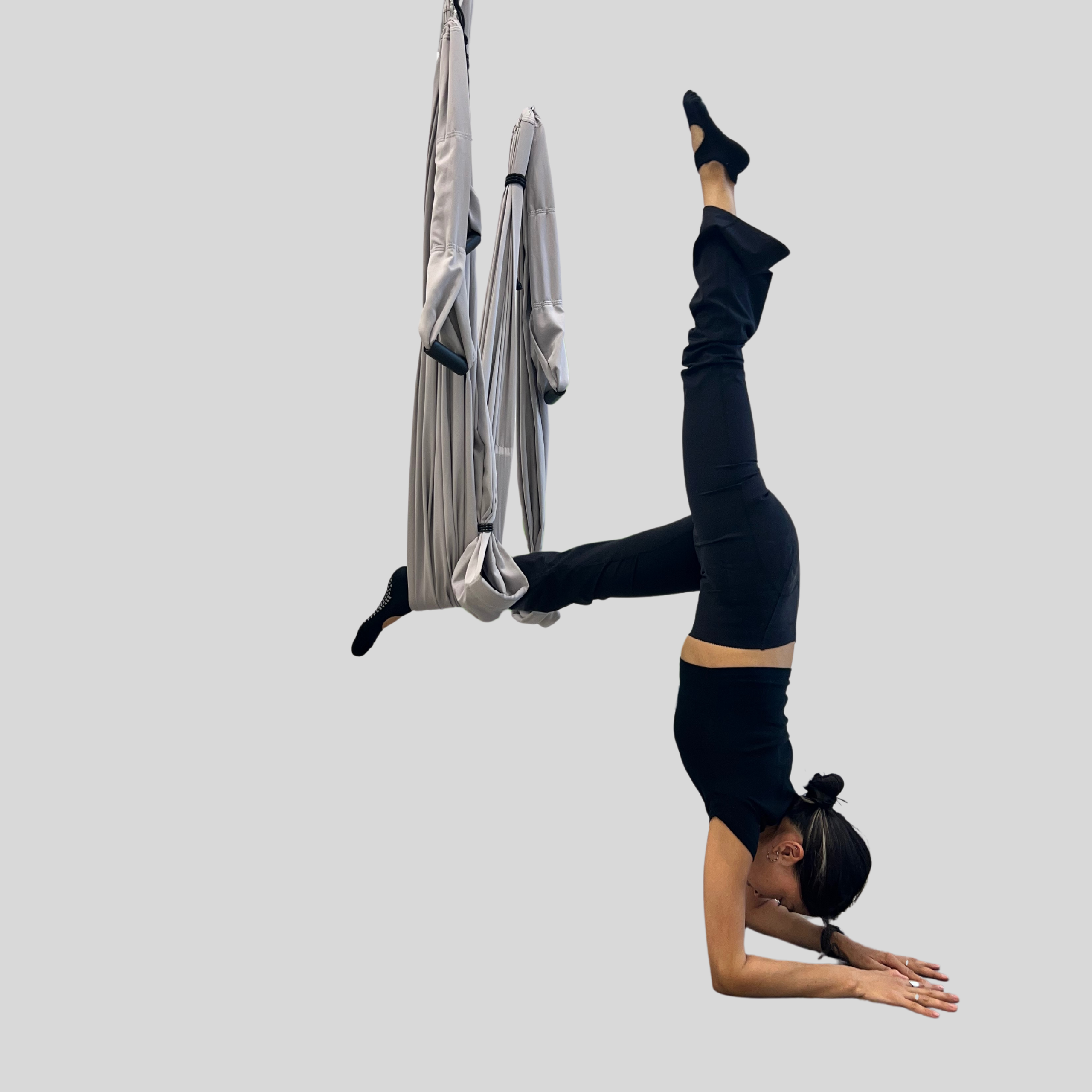Флай йога, aerial yoga, аэро йога, связка в гамаке, позы в гамаке, aerial yoga exercise, fly yoga practice, fly yoga low, низкий гамак. Преподаю и провожу обучение по флай йоге