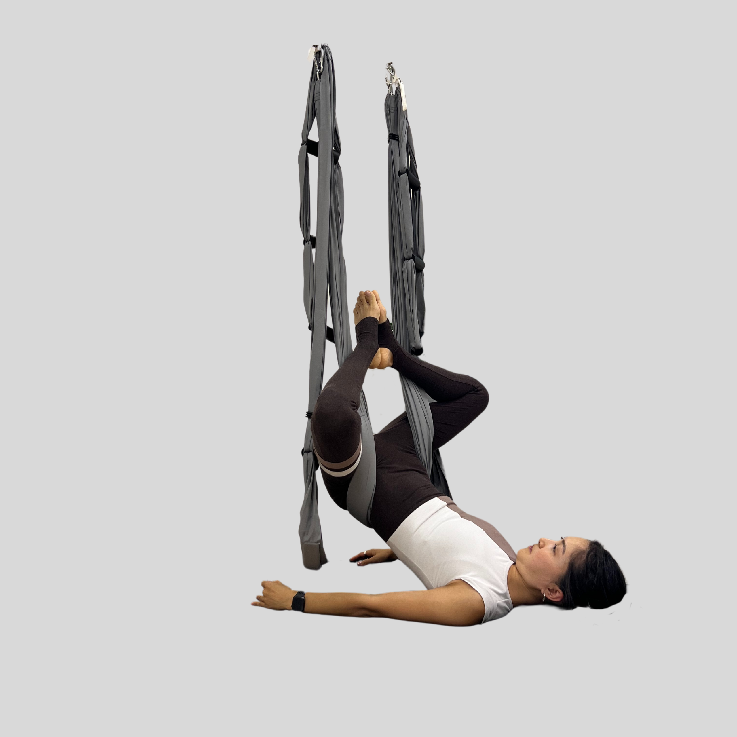 Н Вис под крестец (1). Преподаю и провожу обучение по флай йоге