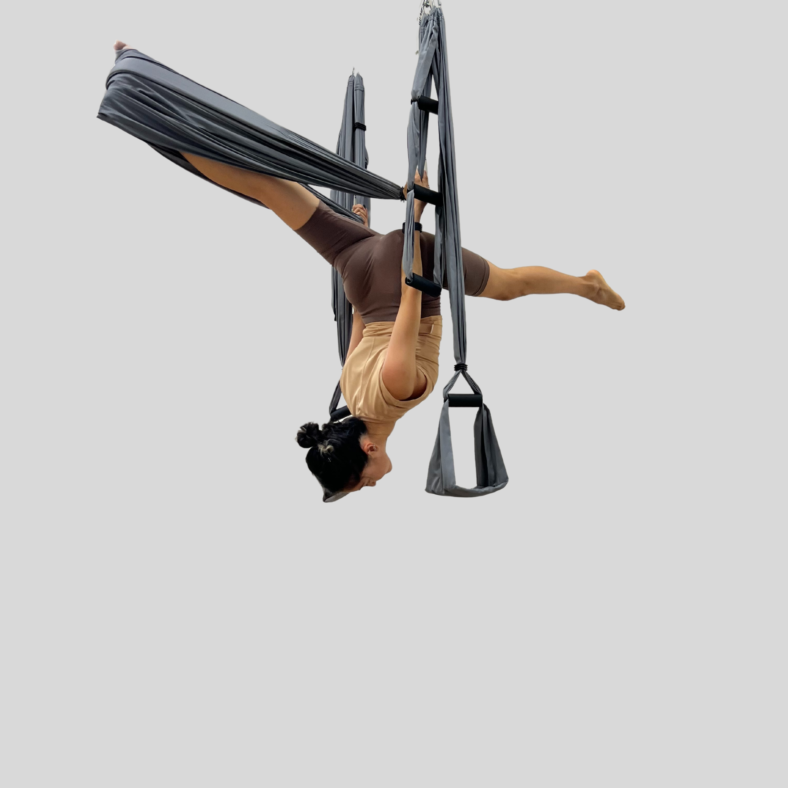 Флай йога, aerial yoga, аэро йога, связка в гамаке, позы в гамаке, aerial yoga exercise, fly yoga practice, fly yoga low, низкий гамак. Преподаю и провожу обучение по флай йоге