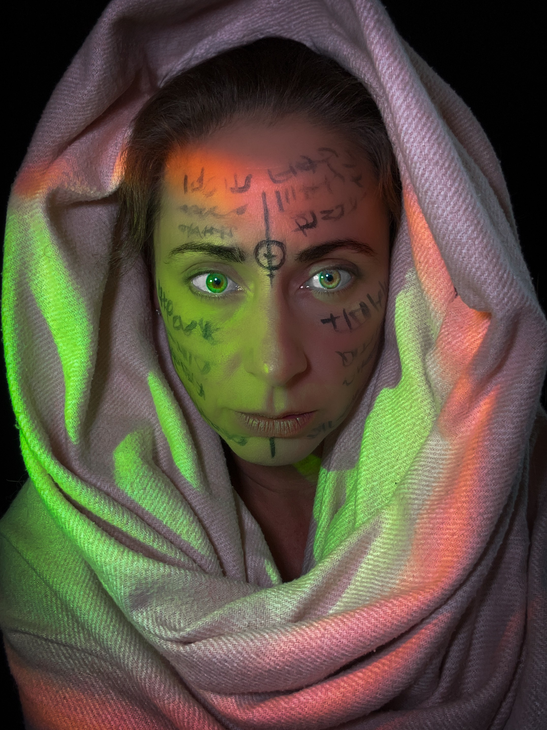 Услуги. Стрит и Арт Фотограф Москва-Анталия-Стамбул. Постановочные фотографии в любом жанре, в неповторимых образах