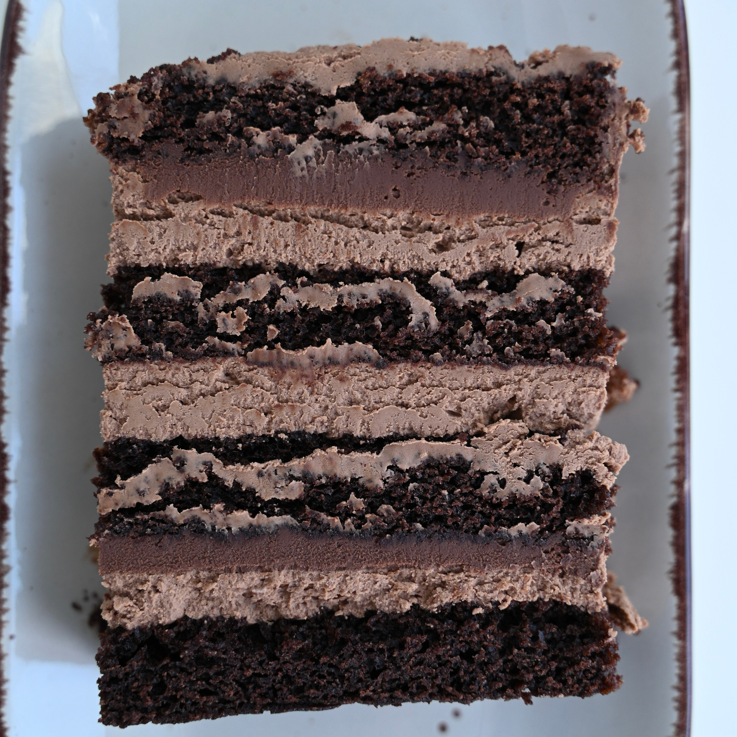 Разрез торта Двойной шоколад