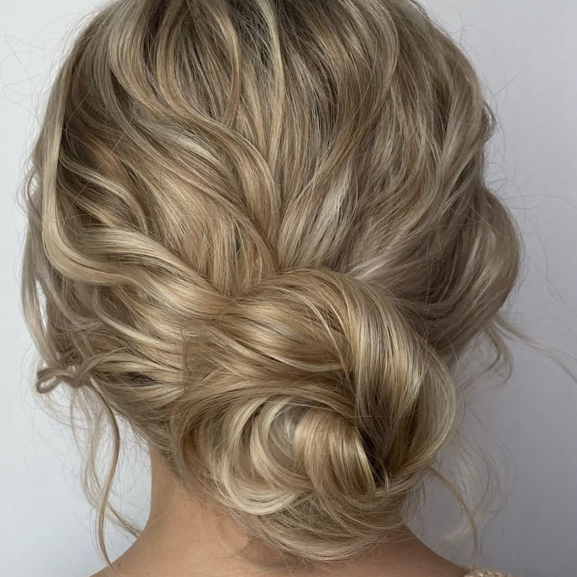 О студии. Студия макияжа и прически V-Style