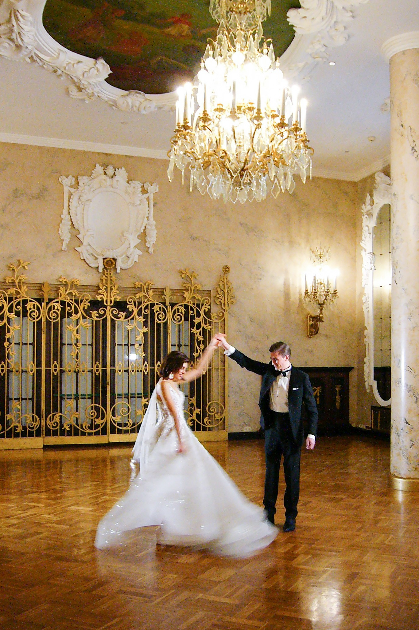 Свадебный фотограф, сборы в отеле, утро невесты. Отель свадьба Москва