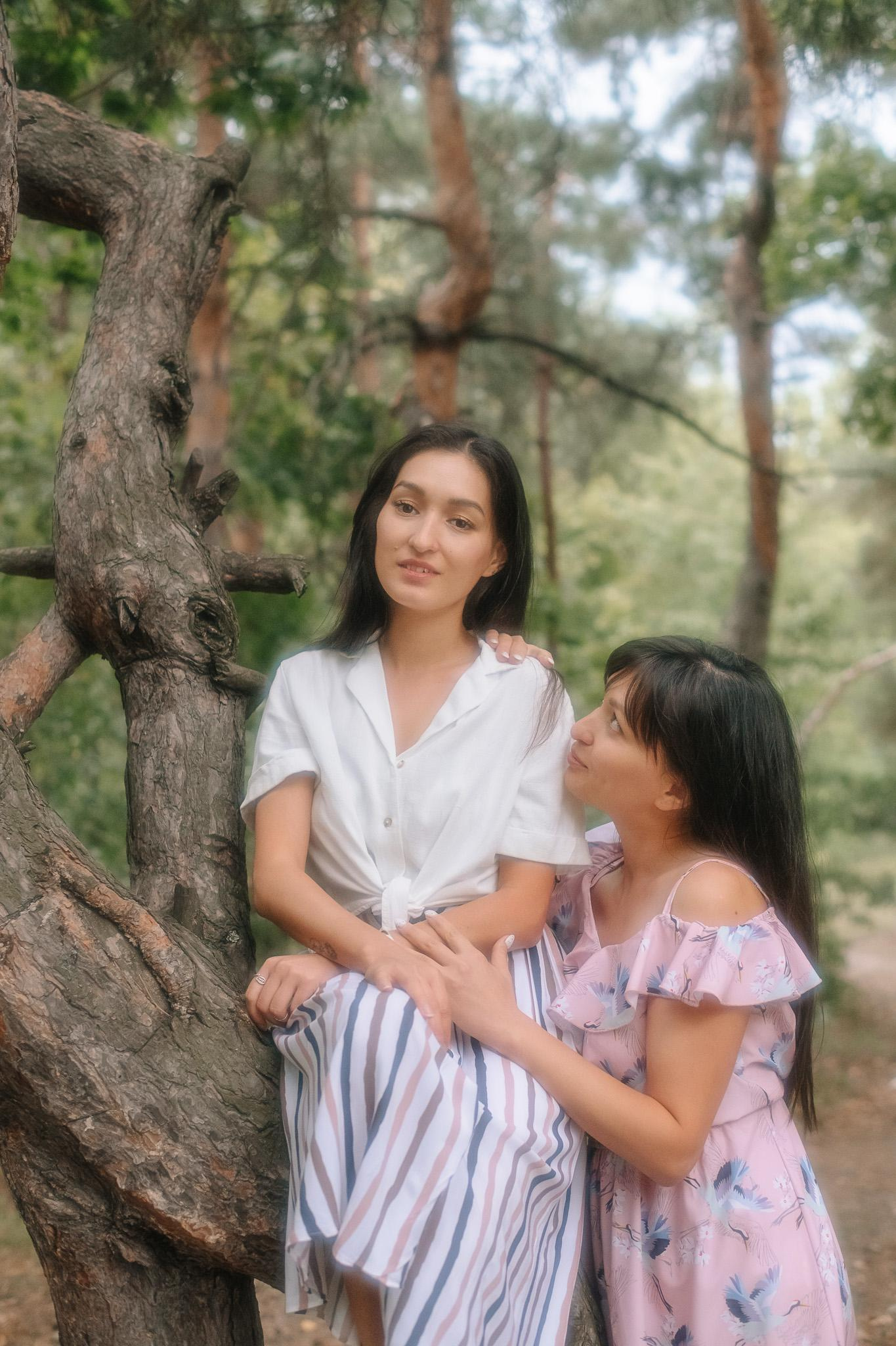 Сестренки Ольга и Ирина. Фотограф Валерия Голубева (Миронова)