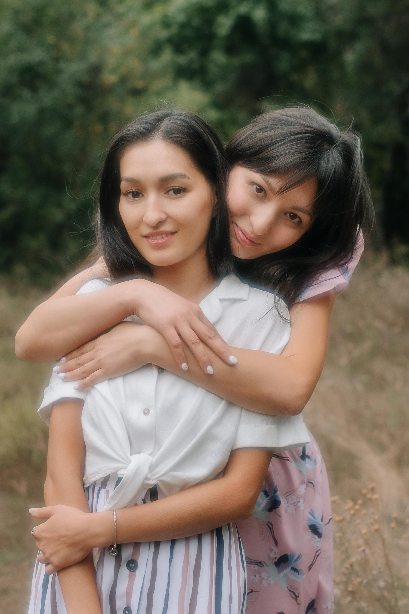 Сестренки Ольга и Ирина. Фотограф Валерия Голубева (Миронова)