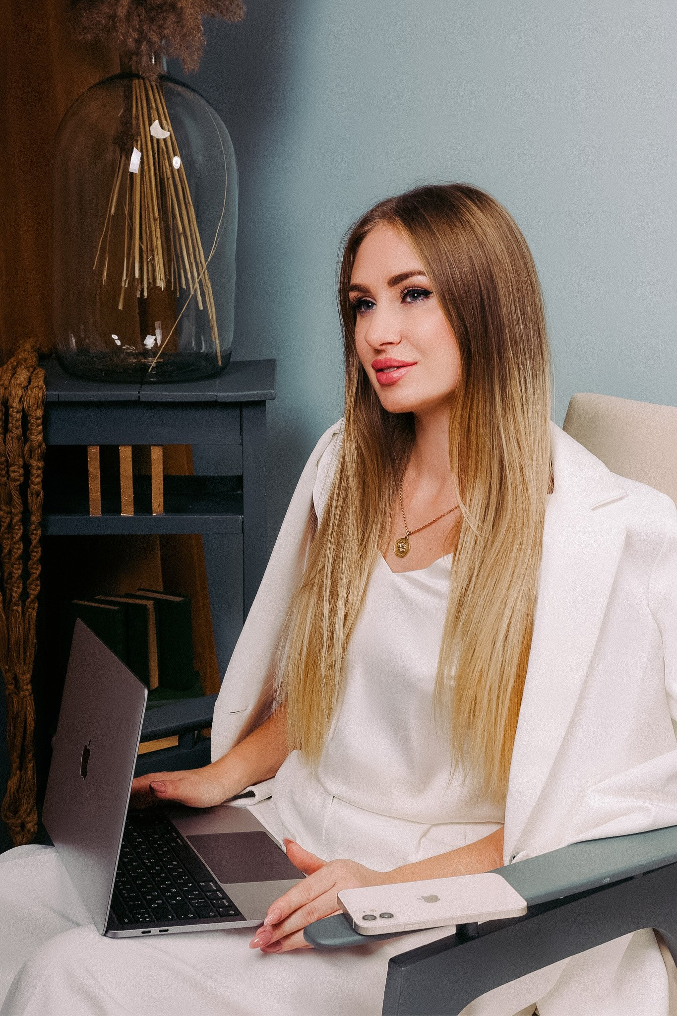 О себе. Ведущий на свадьбу в Балашихе, Железнодорожном, Москве Евгения Гундер