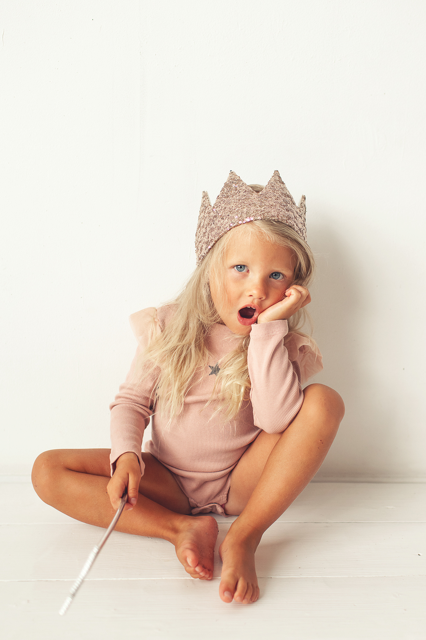 Семейная фотосессия в студии брата и сестры. Детский фотограф в Самаре