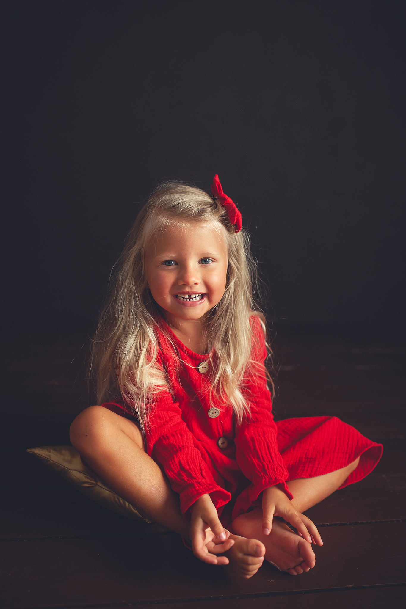 Семейная фотосессия в студии брата и сестры. Детский фотограф в Самаре