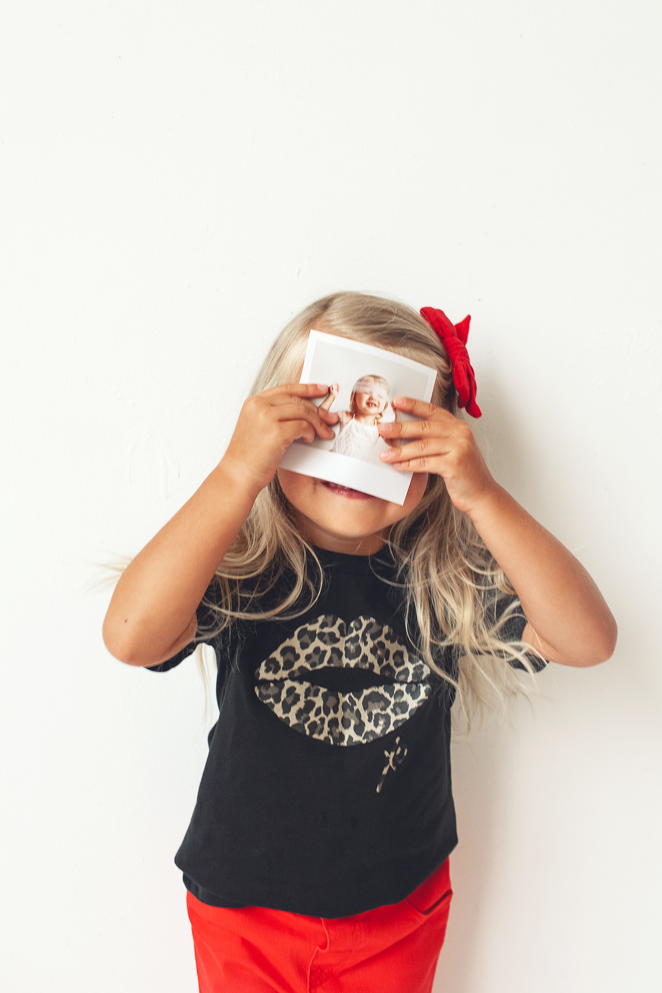 Семейная фотосессия в студии брата и сестры. Детский фотограф в Самаре