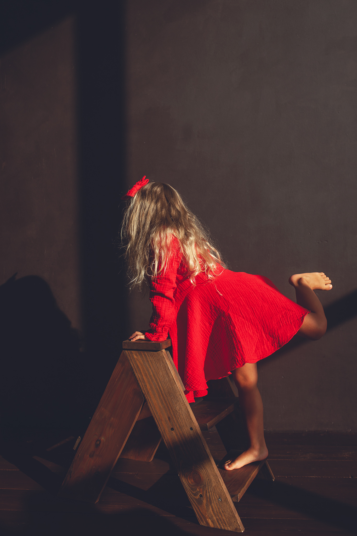 Семейная фотосессия в студии брата и сестры. Детский фотограф в Самаре