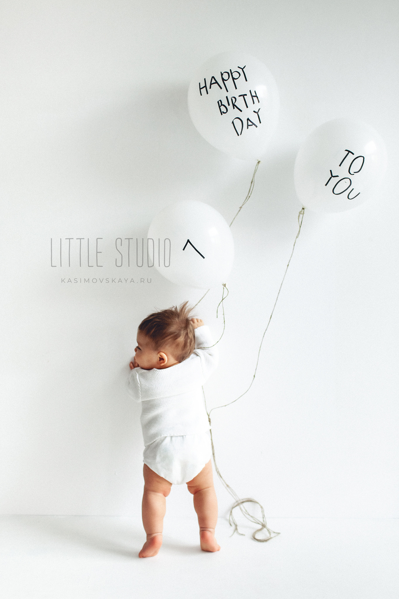 Семейная фотосессия с мамой, папой и шляпой. Детский фотограф в Самаре