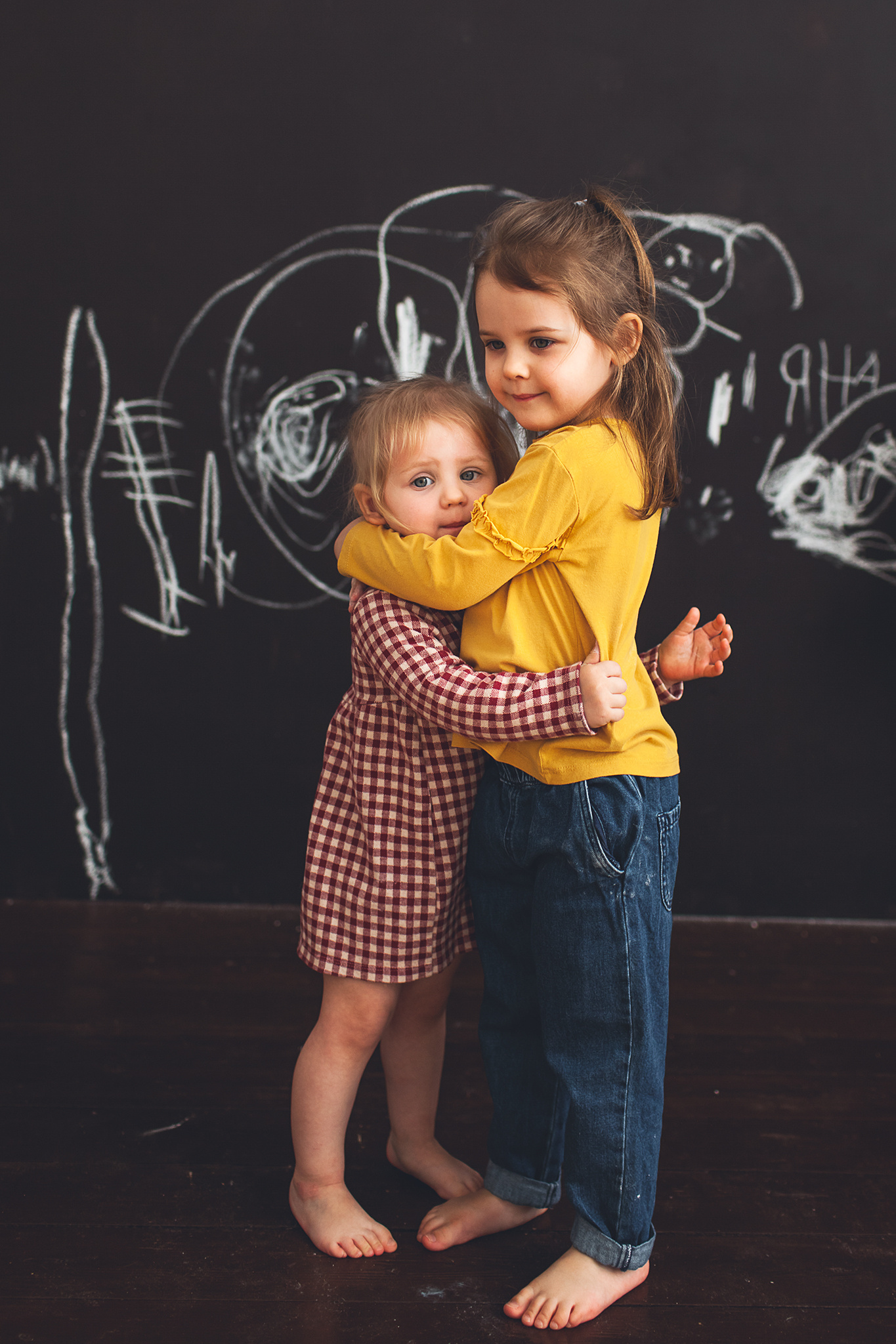 Эти рисунки принесла мама Маши и Сони. Часть из них нарисована старшен. Детский фотограф в Самаре