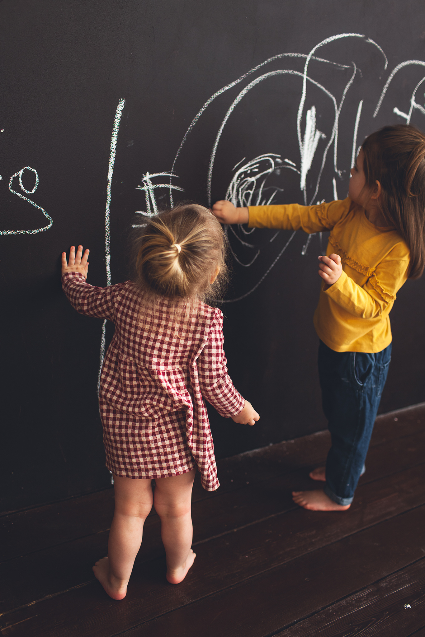 Эти рисунки принесла мама Маши и Сони. Часть из них нарисована старшен. Детский фотограф в Самаре