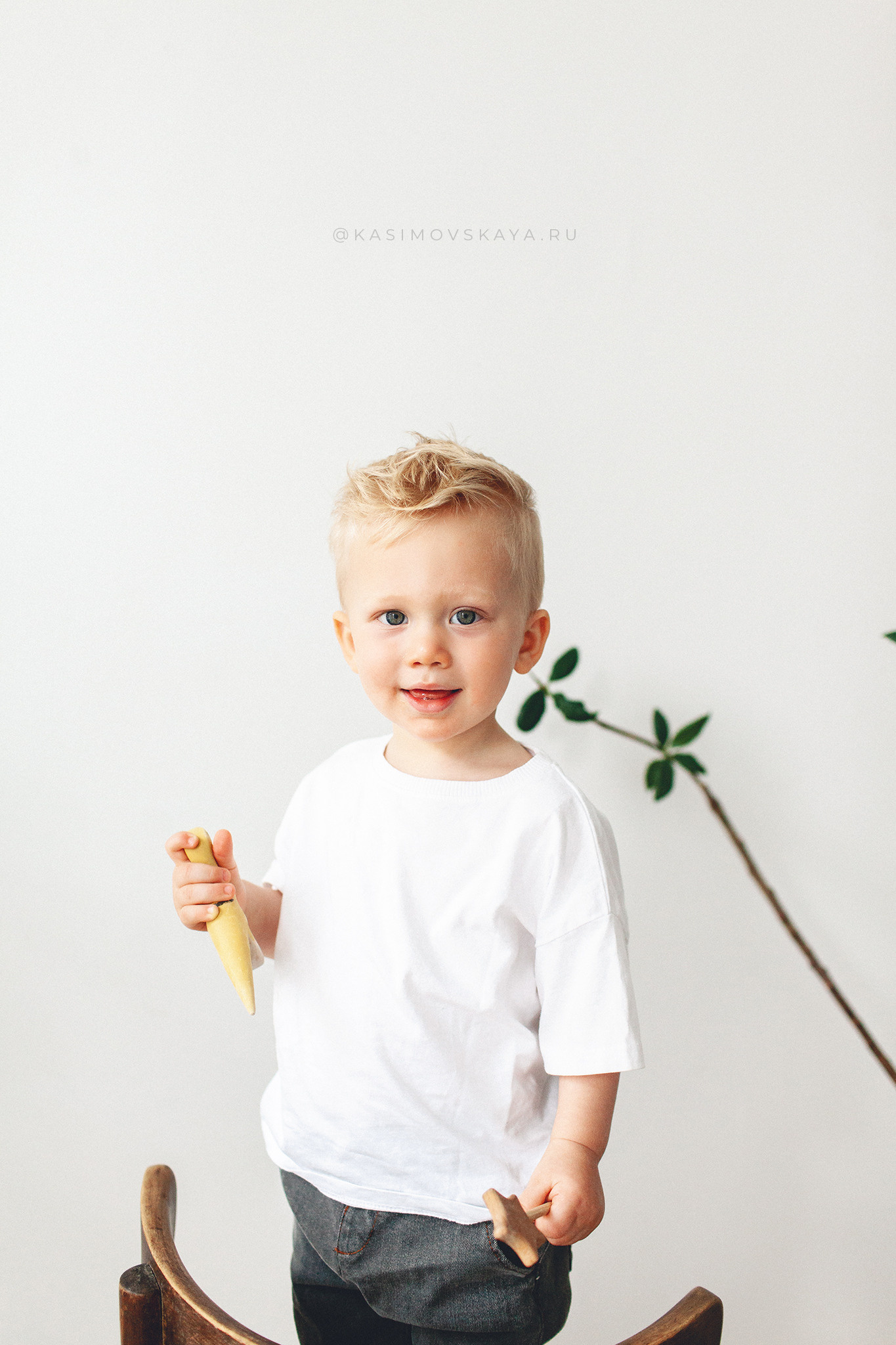 Фотосессия «Мама и сынок» в Маленькой белой студии в Самаре. Детский фотограф в Самаре