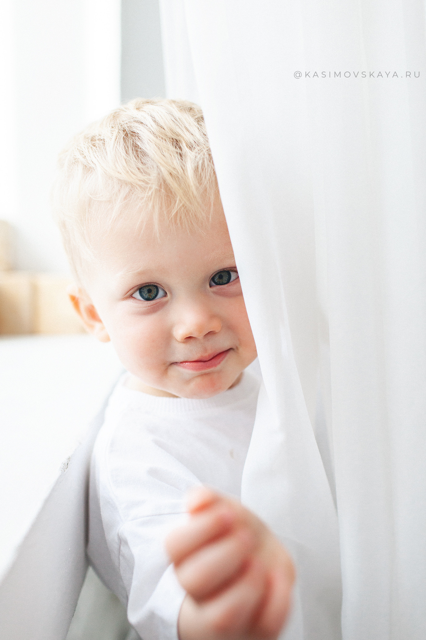 Фотосессия «Мама и сынок» в Маленькой белой студии в Самаре. Детский фотограф в Самаре