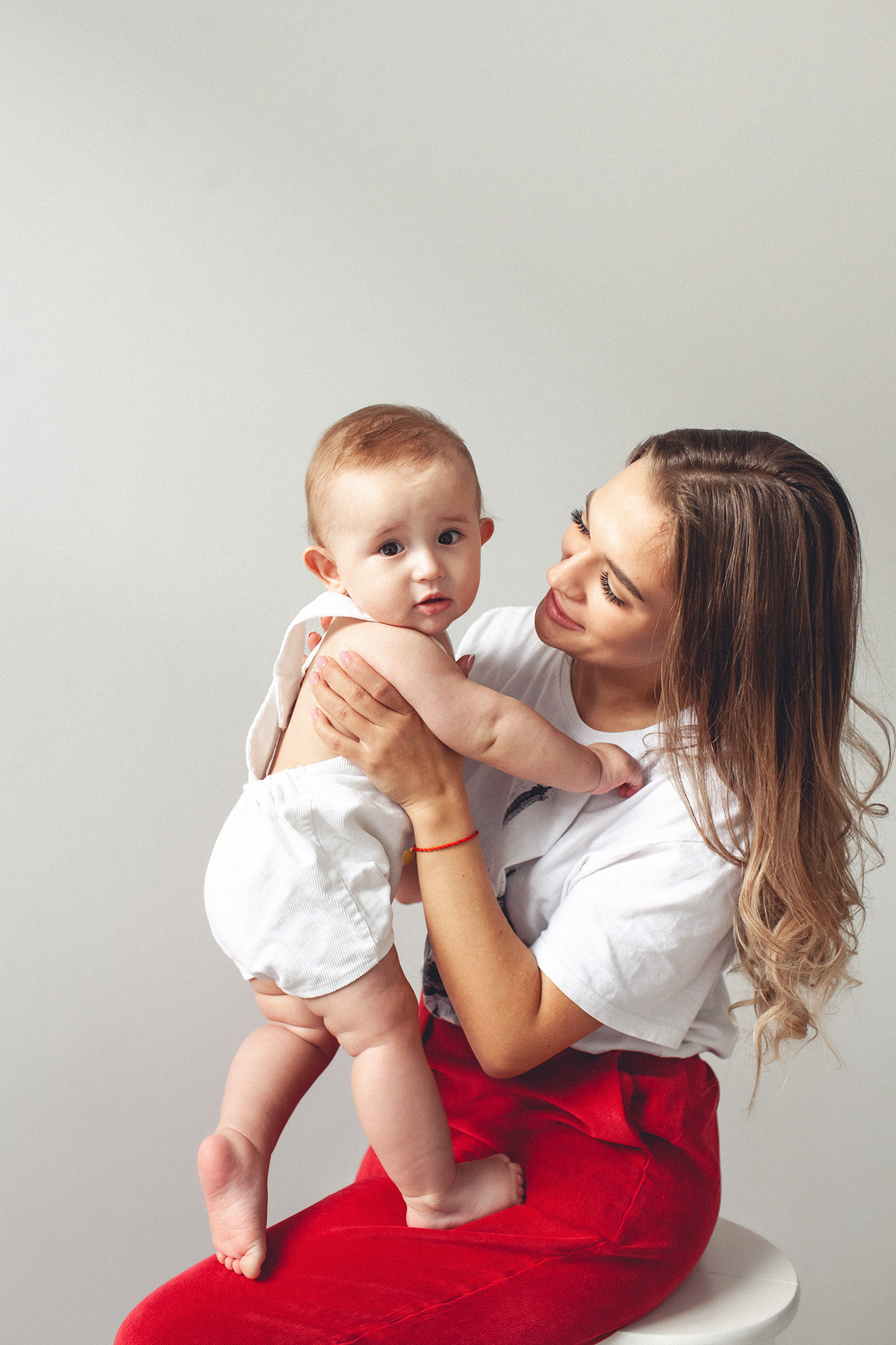 Фотосессия На одном квадратном метре и одной табуретке. Детский фотограф в Самаре