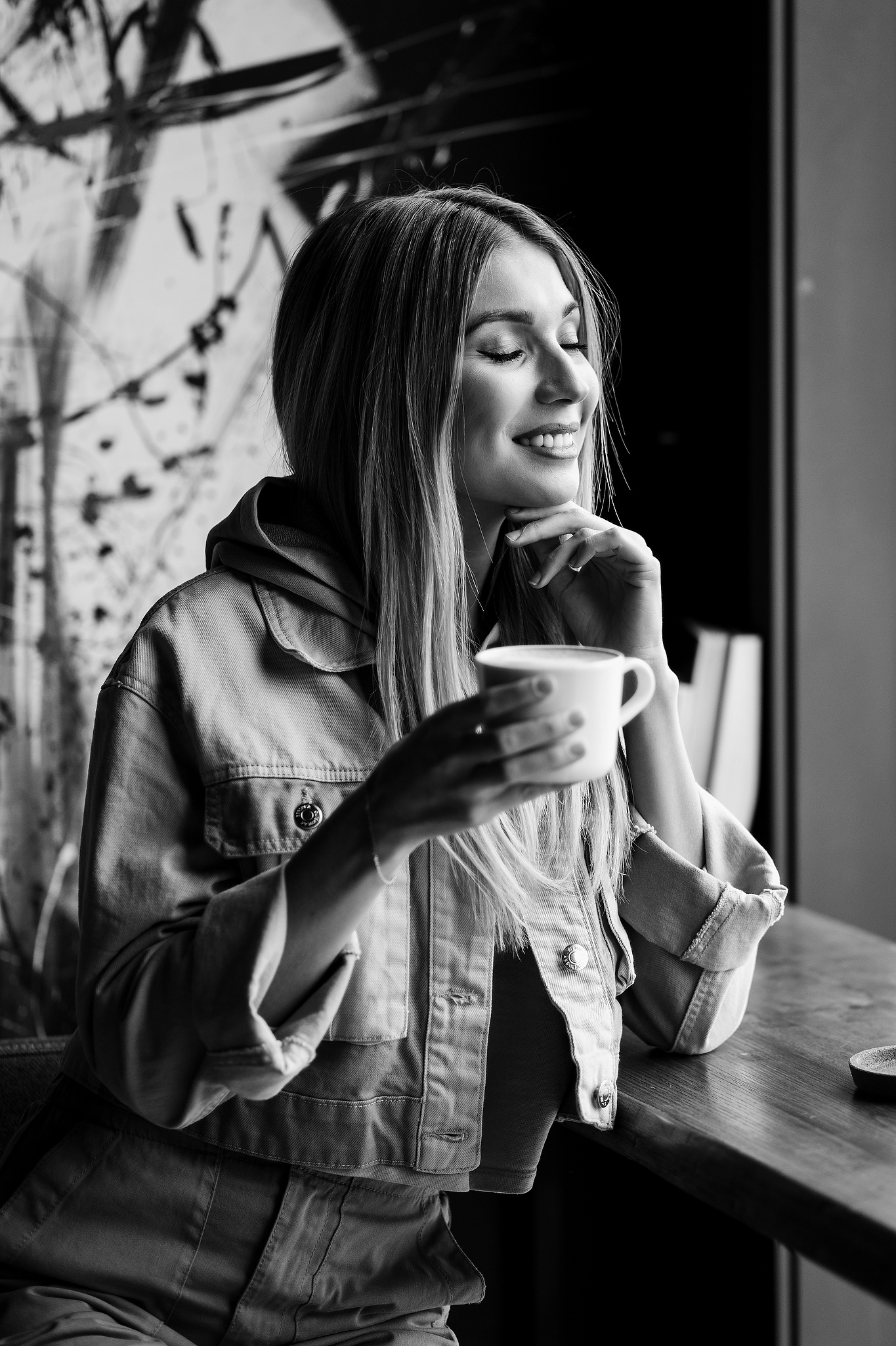 Маша и Женя. Два квадратных метра кофейни. Фотограф Антон Никандров