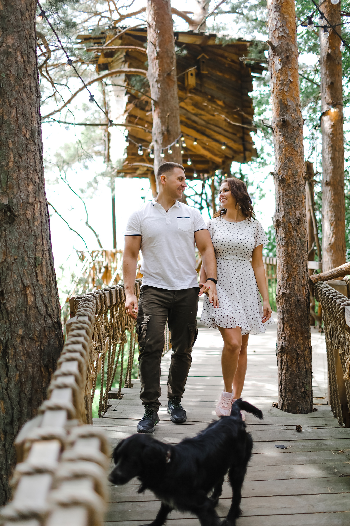 Катя и Вова. Органичность, спаниель и телефонная будка. Фотограф Антон Никандров