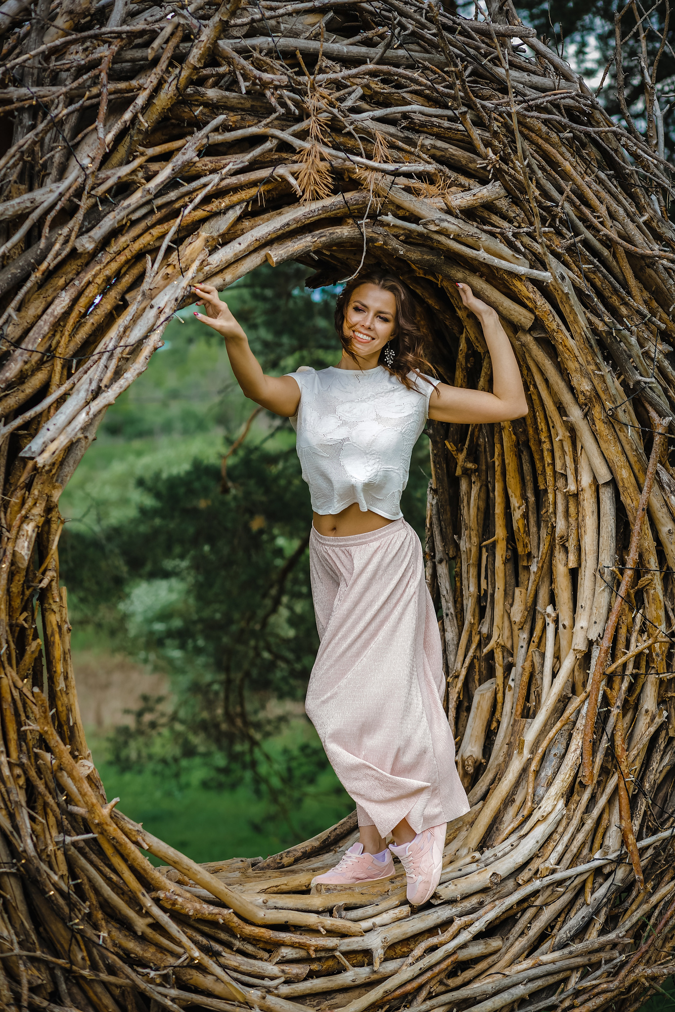 Катя и Вова. Органичность, спаниель и телефонная будка. Фотограф Антон Никандров