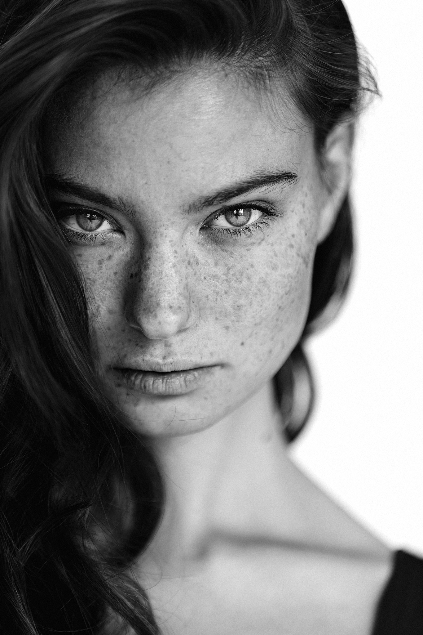 Виктор Кривогуз — российский портретный фотограф