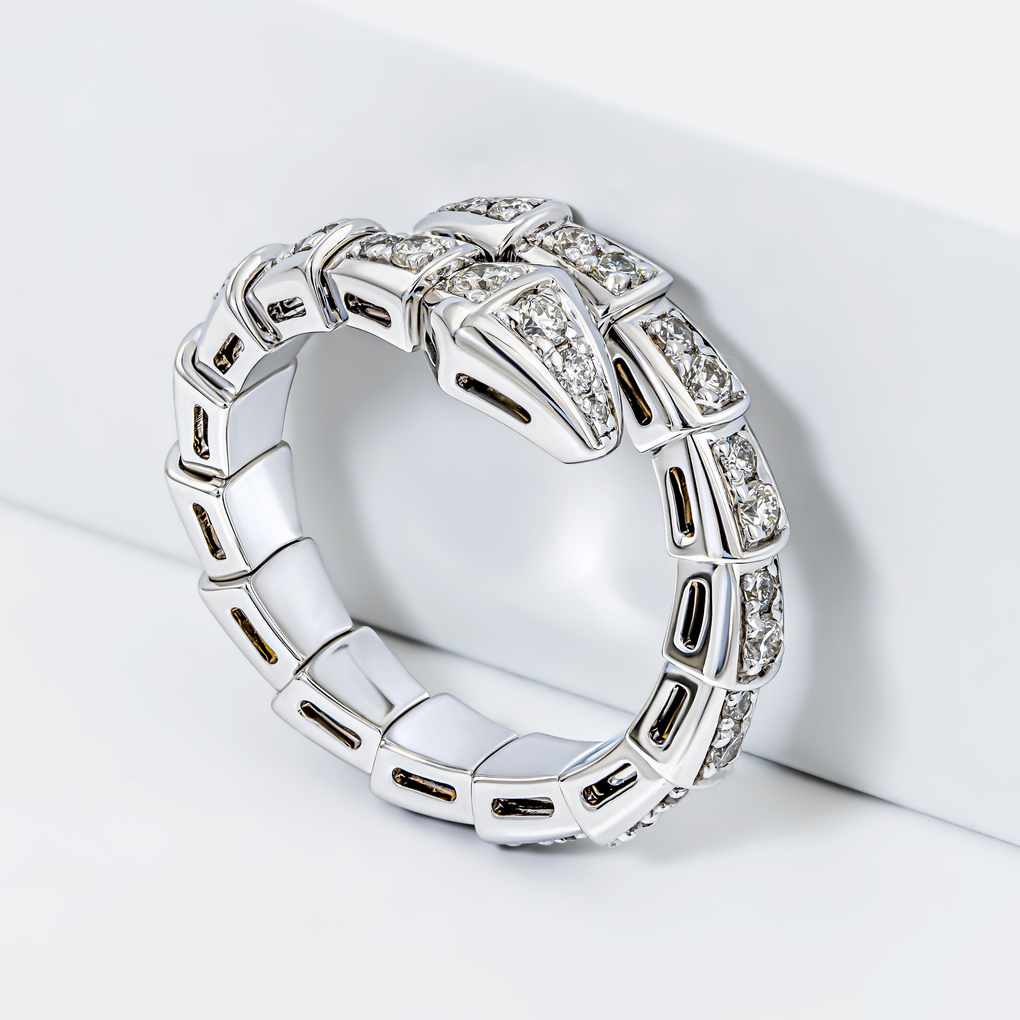 Фото. Фотограф ювелирных украшений в Санкт-Петербурге Воробьева Мария