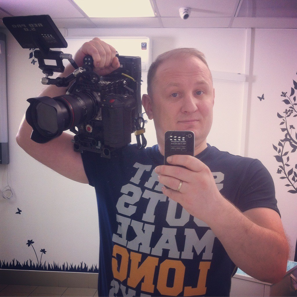 Видеосъемка выпускного в детском саду в Москве и Московской области по доступным ценам в премиум качестве, забронировать дату съёмки вы можете на этой странице