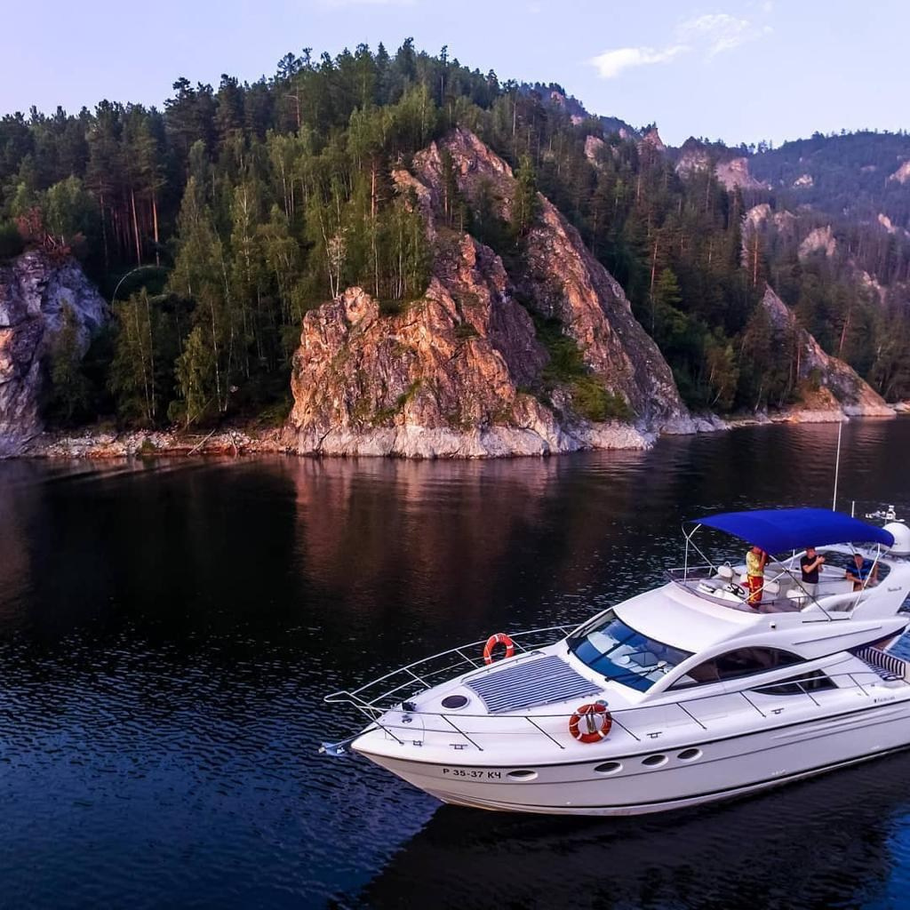 Услуги. RestPlace — айсфлоатинг, яхты, хивусы — активный отдых Красноярск