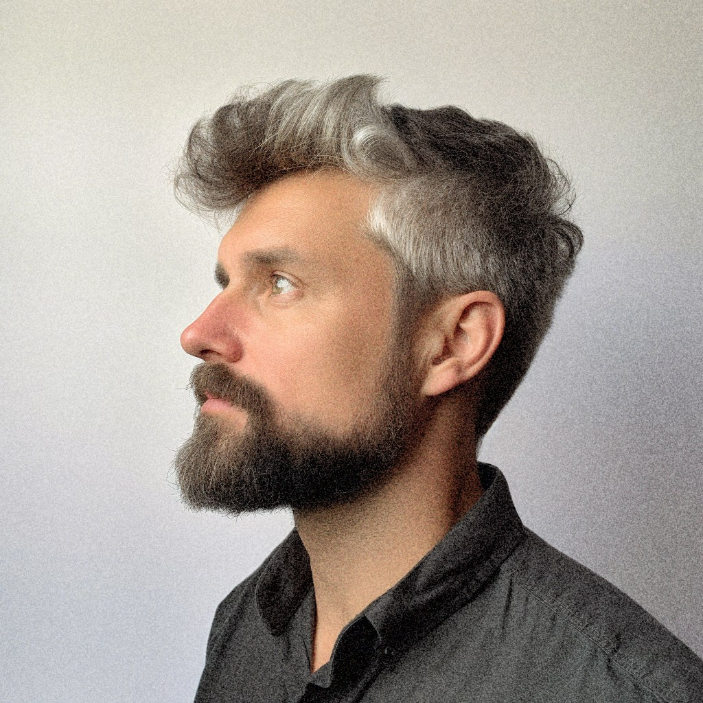 Контакты. Коммерческая фотосъёмка городской среды, архитектуры и производственных объектов