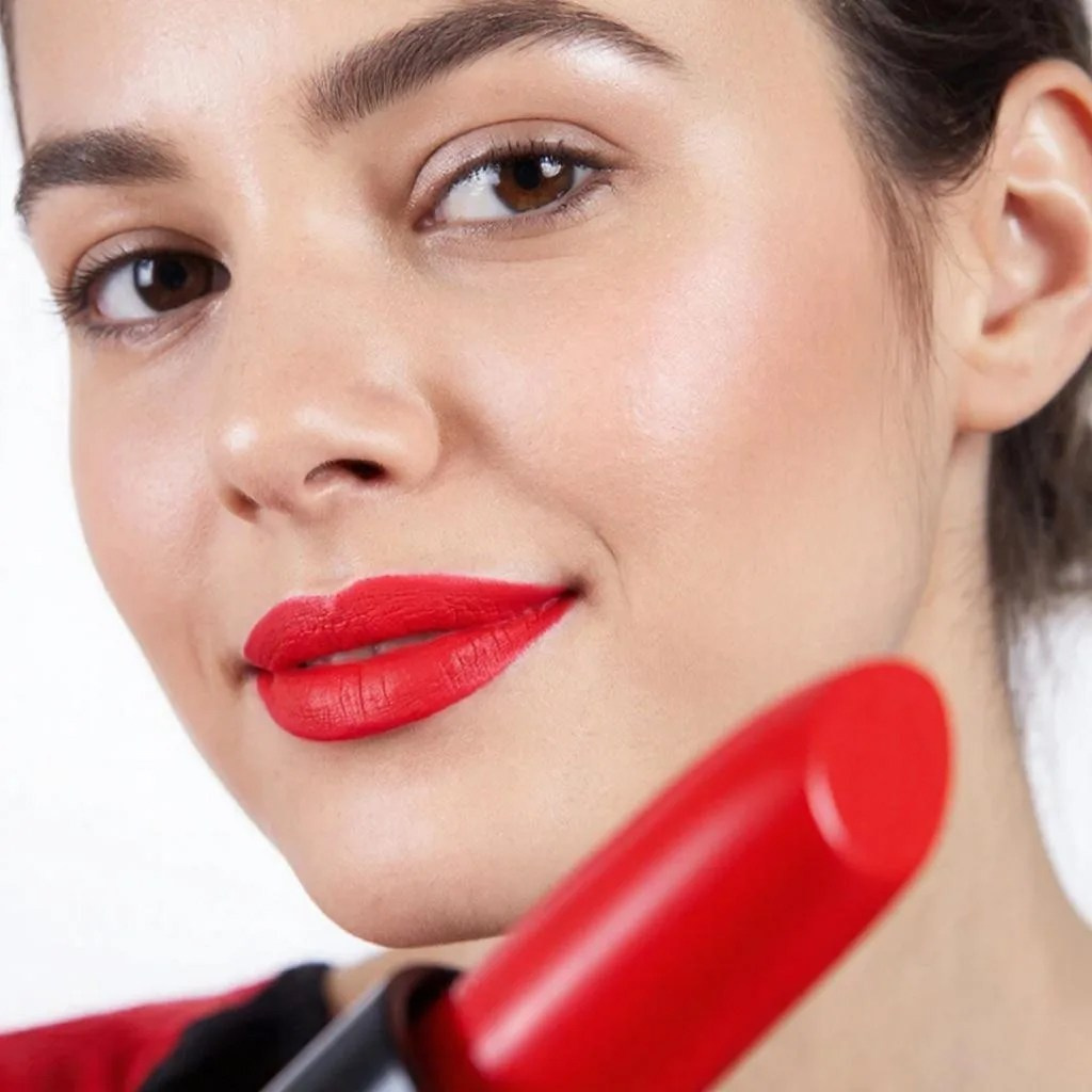 Сгенерировать карточку товара в ии для маркетплейса бесполезно