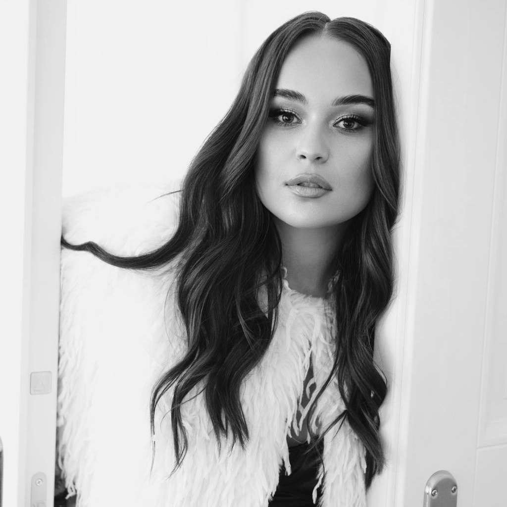 Семейный и портретный фотограф в Омске Бондарь Алена