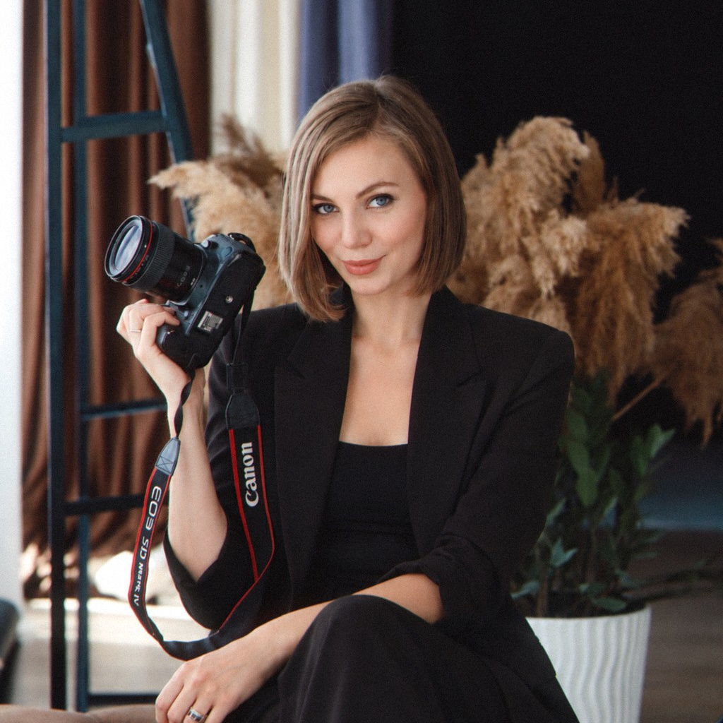 Коммерческий фотограф в Алматы Марина Милис. Съёмка для брендов, компаний и проектов
