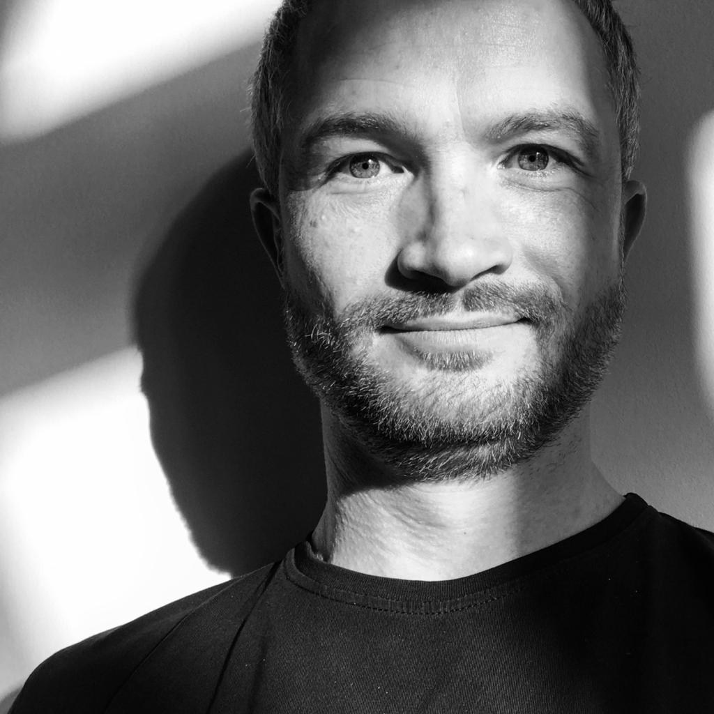 Педань Денис фотограф интерьерный обучение фотографии портретная съёмка