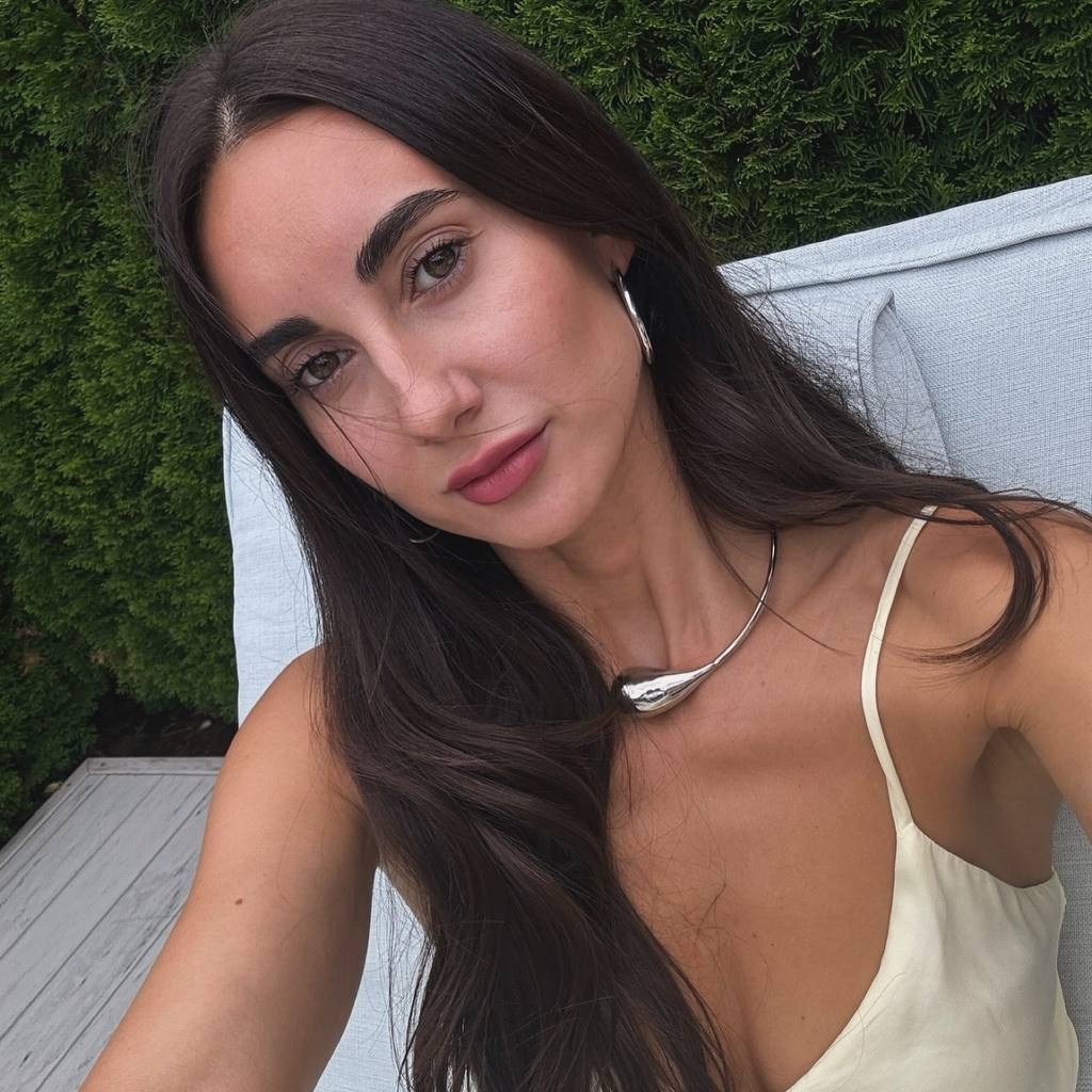 Контакты. Женский Клуб Елизаветы Неженец