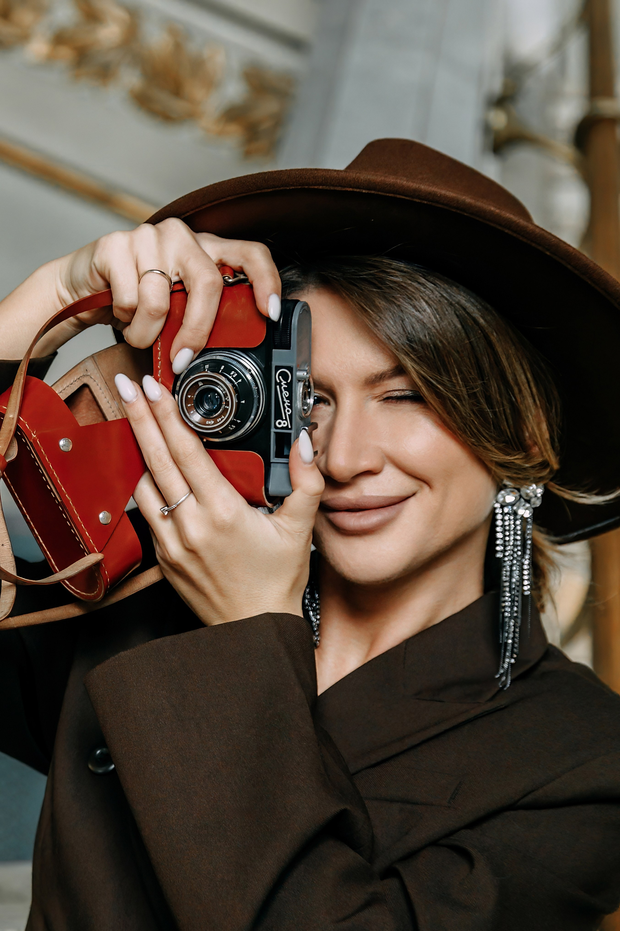 Привет, меня зовут Юлия Великая!