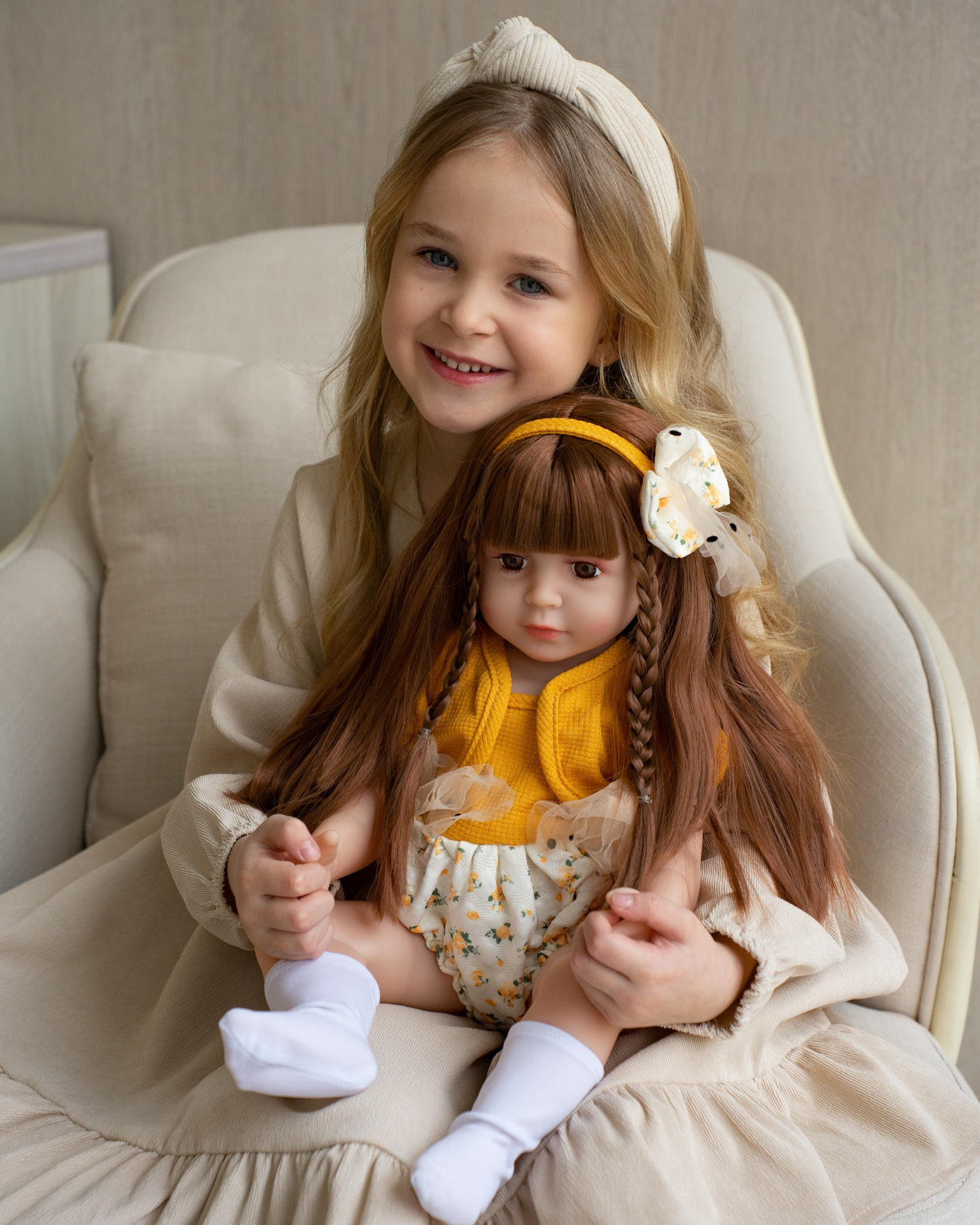 Съемка товаров с моделью. Предметная съемка