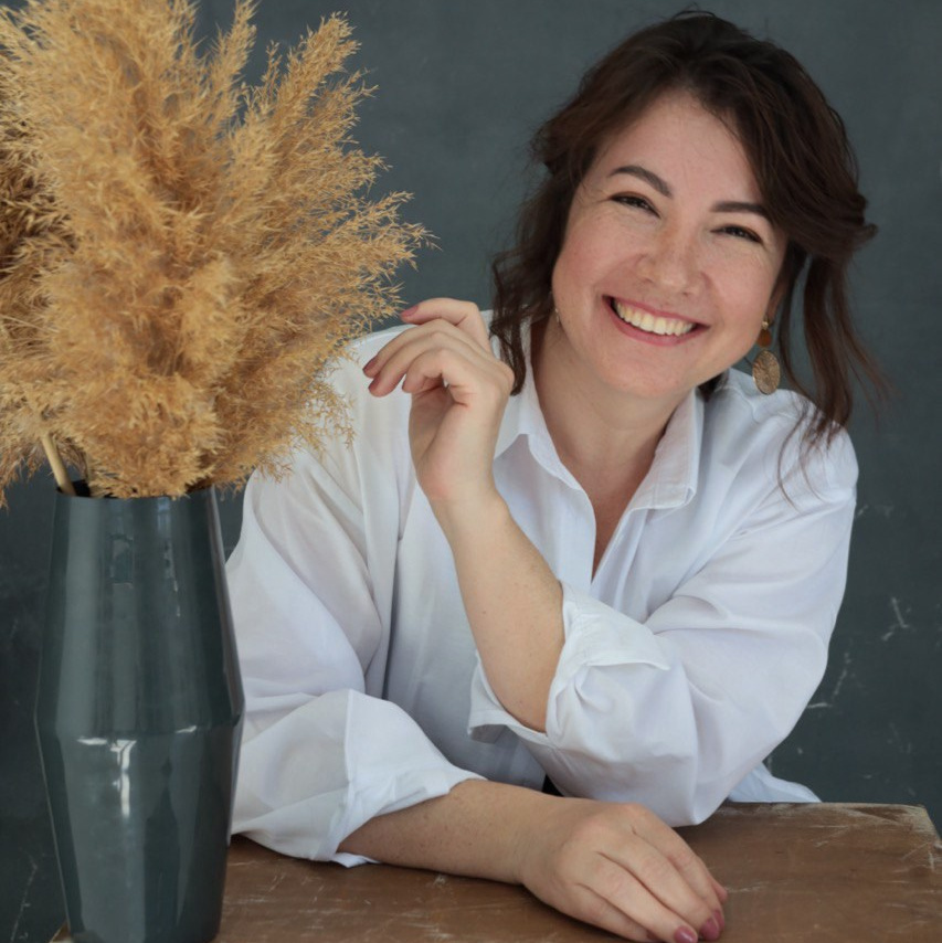 девушка с гитарой, репетитор, съёмка музыкантов самара