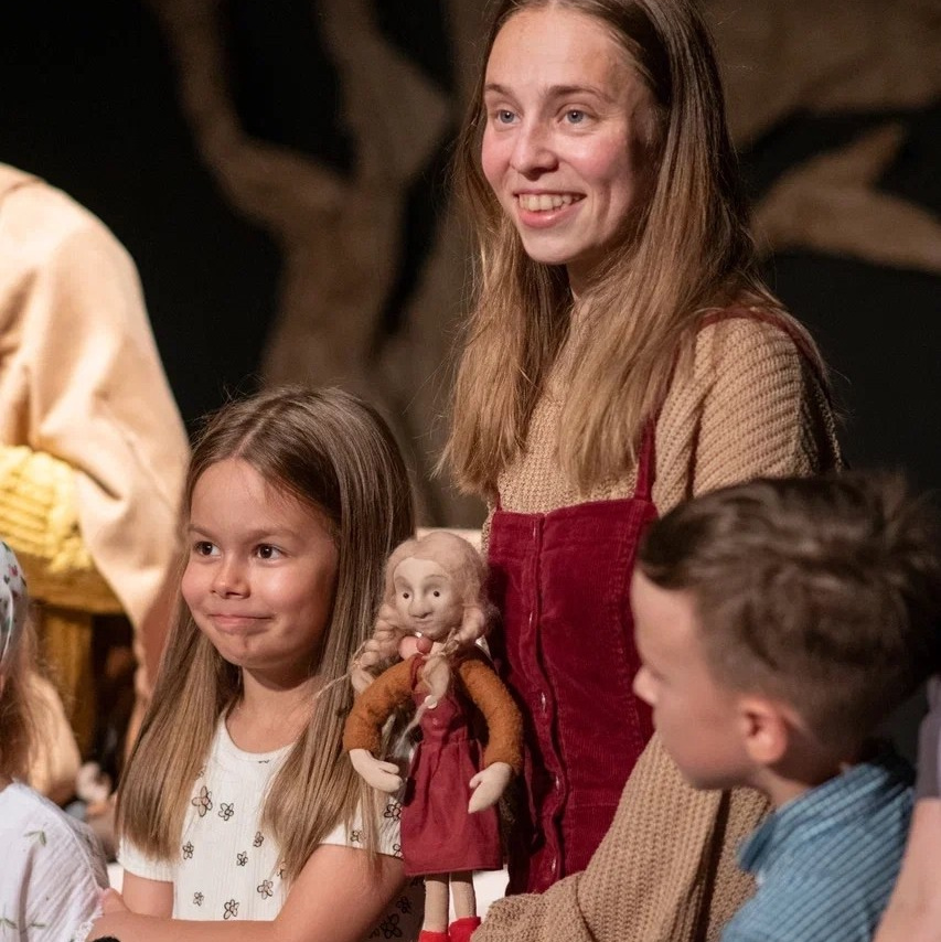 Спектакль для семейного просмотра. Театр «НИТИ» Санкт-Петербург