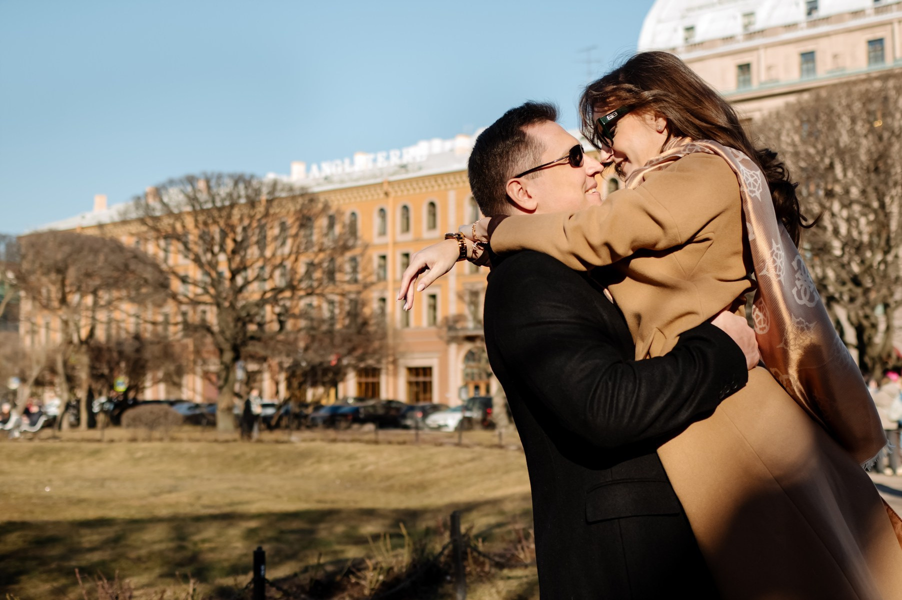 Фотосессия с мужем у Исаакиевского собора весной